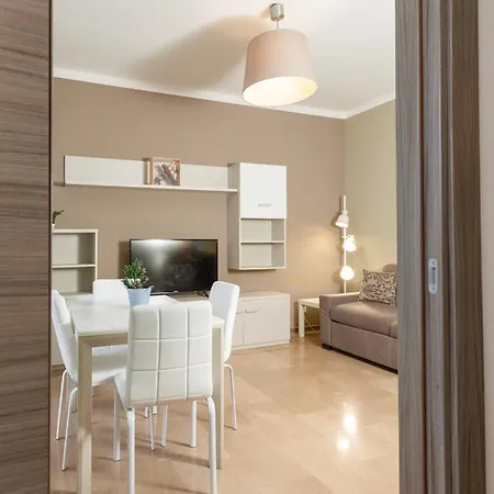 Apartman Honey Exclusive - Train Station - Near Center Milánó